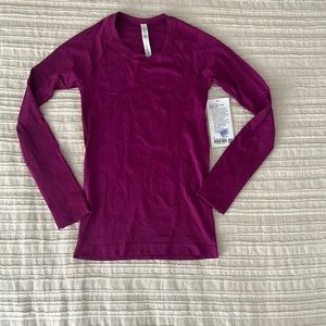 Lululemon fuchsia pink long sleeve top NWT size 4